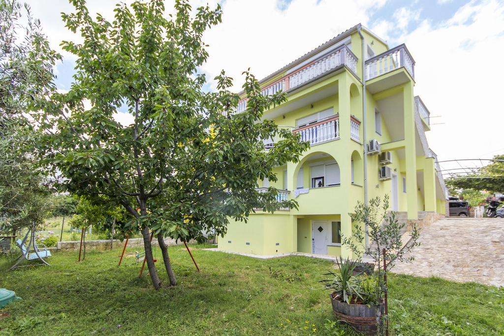 Apartment Vilic Pula Eksteriør bilde